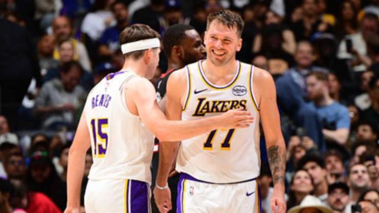 41岁6记暴扣！92%命中率砍30分！詹姆斯的转型，能给湖人带来什么？