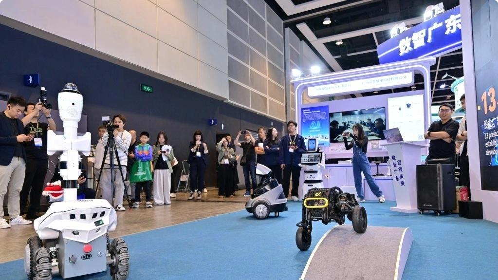 为什么CES后的选择是北京？科技企业2026确定性增长的关键一跃