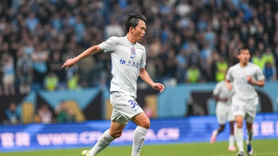 亚冠二级：申花0-0柴桢 2人伤退 刘诚宇失良机 中超队前2轮均不败