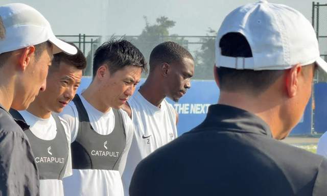 挨个试！大连内援一个不配首发？刘伟国不如黄子豪？李昂罗竞孙康博替补