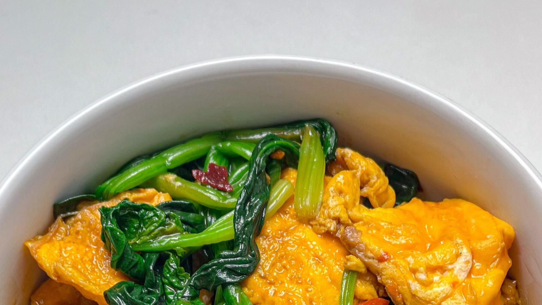 菠菜炒鸡蛋