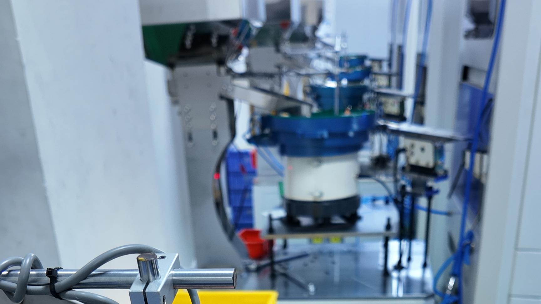 有没有能满足小批量定制的非标定制螺丝厂家？