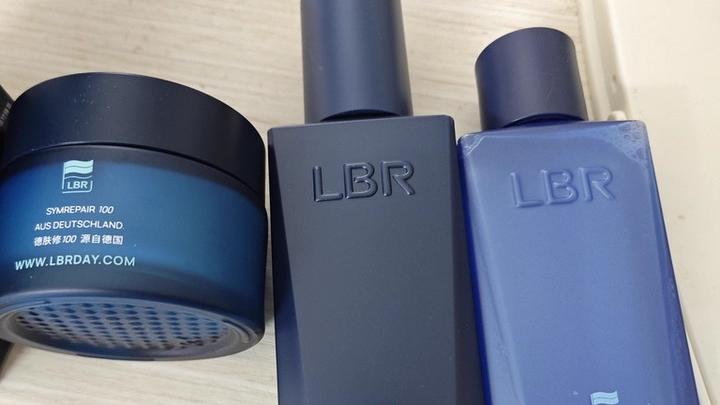 2026抗初老水乳真人实测TOP5 淡纹紧致全肤质适配不踩雷指南