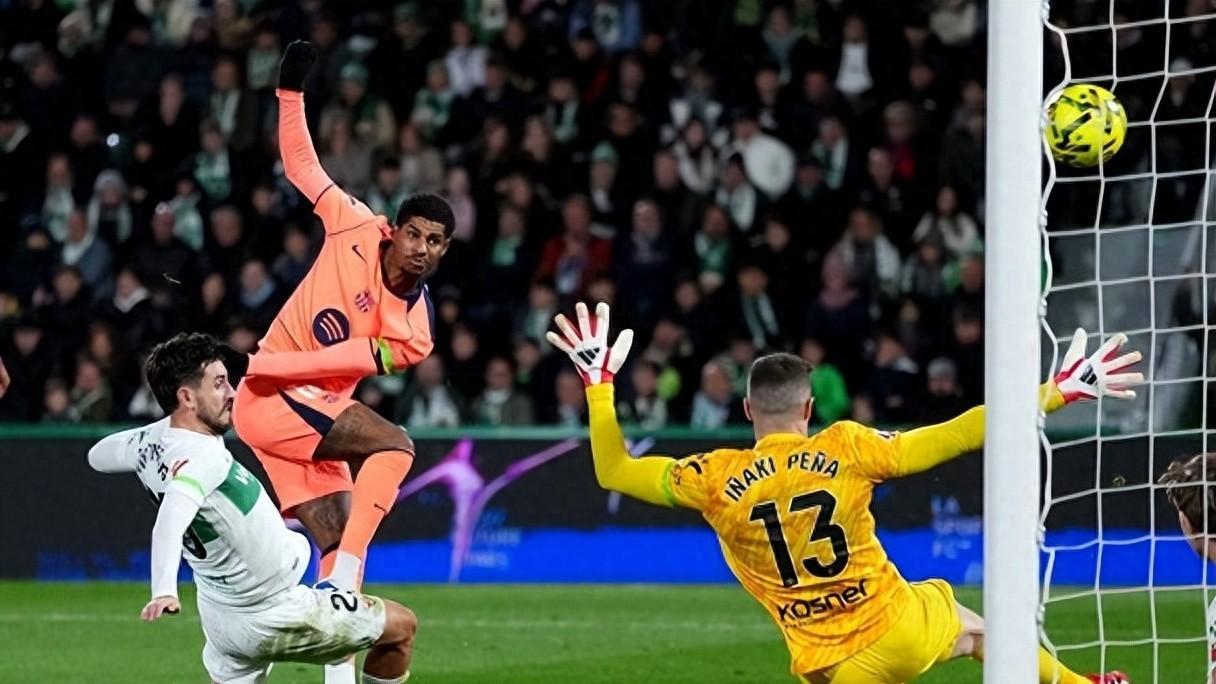 拉什福德替补上场进球后成双10+球员，本赛季西甲第三人