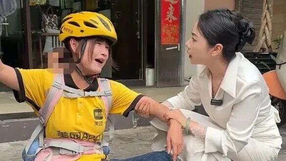 那些在镜头前“救赎”苦难的人：你流下的每一滴泪，可能都是一场精心编排的生意