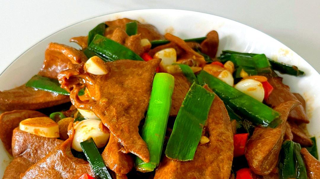 高血脂都是吃出来的？管住嘴，这3样东西不吃，血脂很快降下来