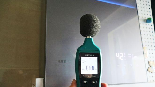 电热水器VS燃气热水器，两种都用过，8个方面电热水器完胜！