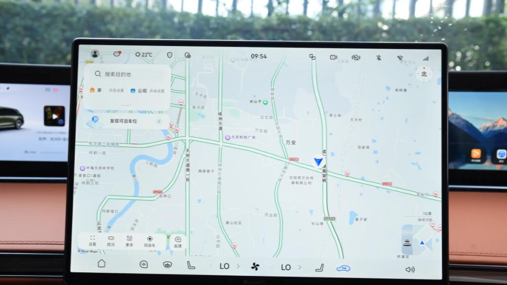 华为智驾安全有保障，鸿蒙座舱科技感出众，享界S9T让出行更惬意
