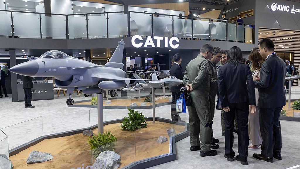 看了歼10CE的表现才知道，北约所谓的“实战化”有多水