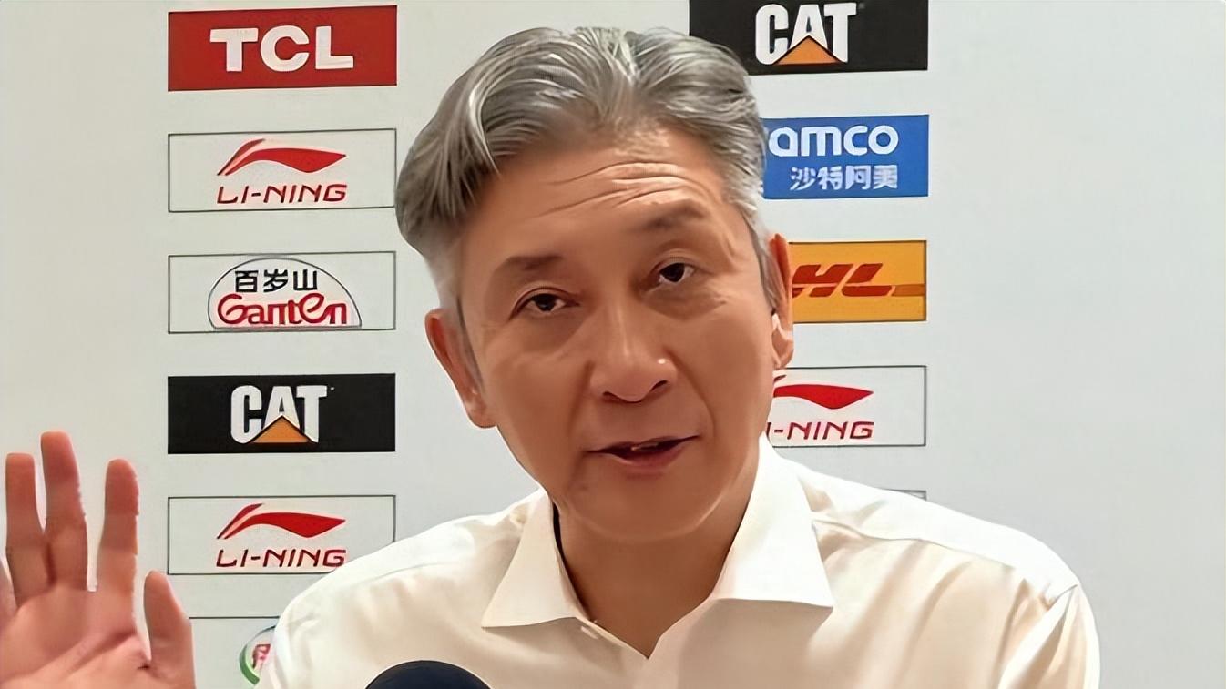 深圳男篮为何能越打越强？他们的做法，辽宁男篮应该好好学学