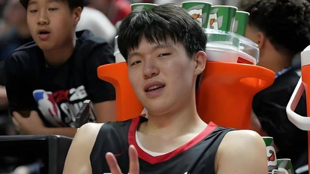 西部风暴！湖人重创！签约+召回！老詹又要疯了？