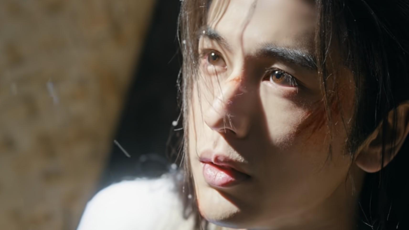 张凌赫新剧《逐玉》首播5集，口碑新鲜出炉，观众的评价一针见血