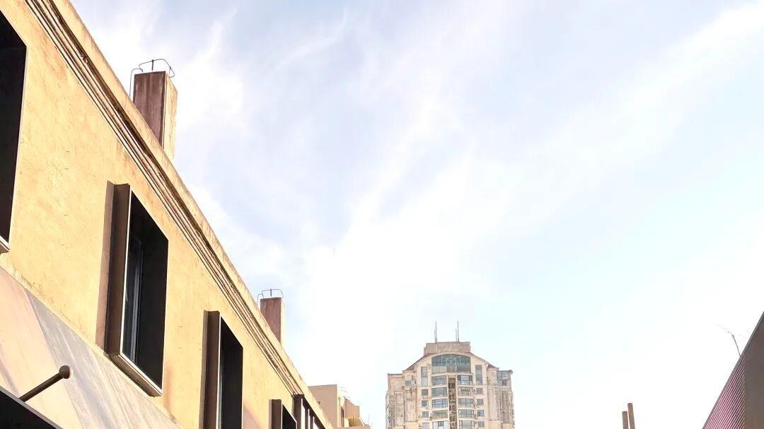 “老街里”烟火氤氲，青岛老城正从历史走向未来