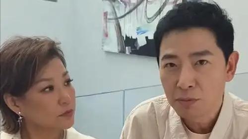 事实证明，中年退休、55岁“不婚不育”的戴军，如今已成人生赢家