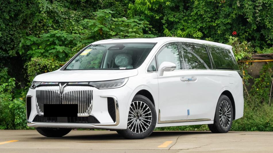 探寻岚图梦想家的销量密码，空间大配置全，还有华为智驾助力