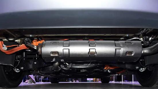 极狐高端产品系列发布 首款MPV命名问道V9