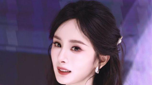 通勤包藏三样好物，一键切换工作与周末