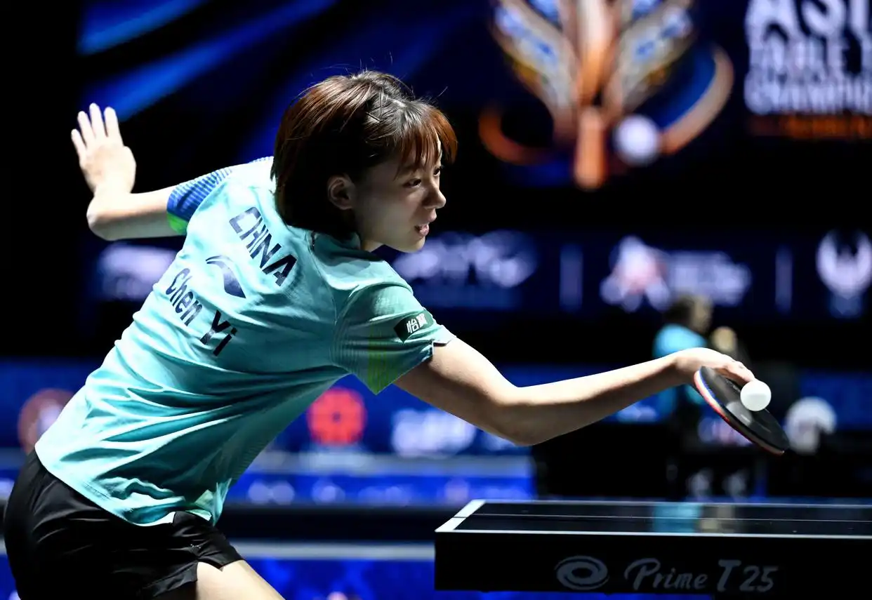 李天阳遭张本智和逆转！陈熠3-0张本美和夺冠，国乒亚锦赛4冠收官