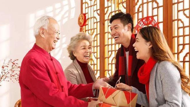 【闲谭】阳历闰年多一天，阴历闰年多一月：若多出个正月，哪可咋过年？