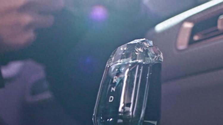 紫调浪漫来袭，ICON巧克力潮力全开