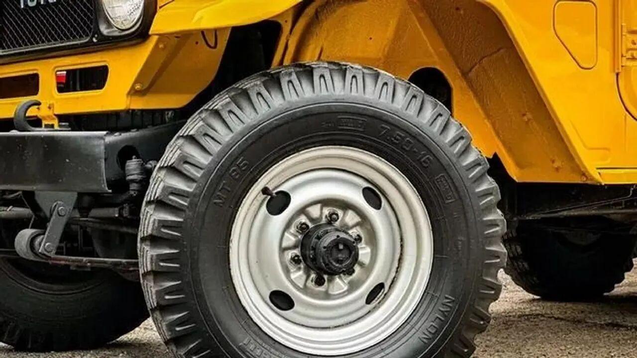 37年只开了3.4万公里！这台丰田FJ40一直在机场跑道上转圈圈