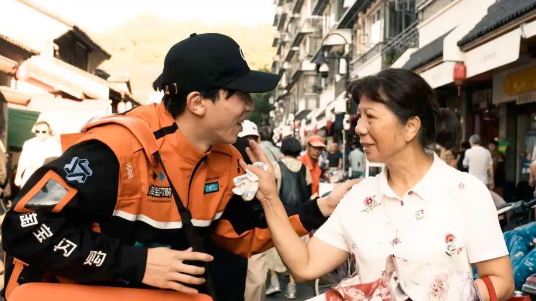 让外卖员这份职业有尊严，是对他们最好的“橙”全
