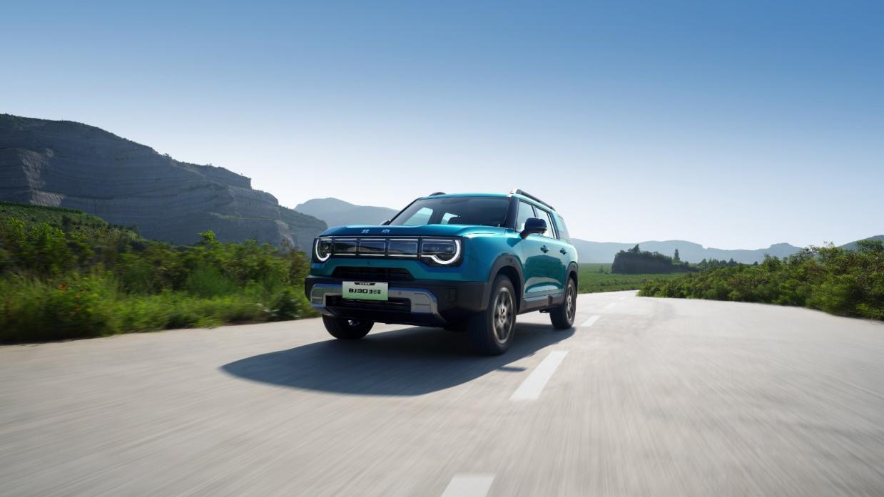 是辆旅行车，但BJ30旅行家的“底线”有点硬核