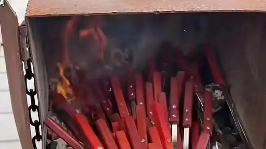 一条狗、一段视频，就能搞垮一家餐馆！“宠物喂食”正在成为恶性竞争的工具
