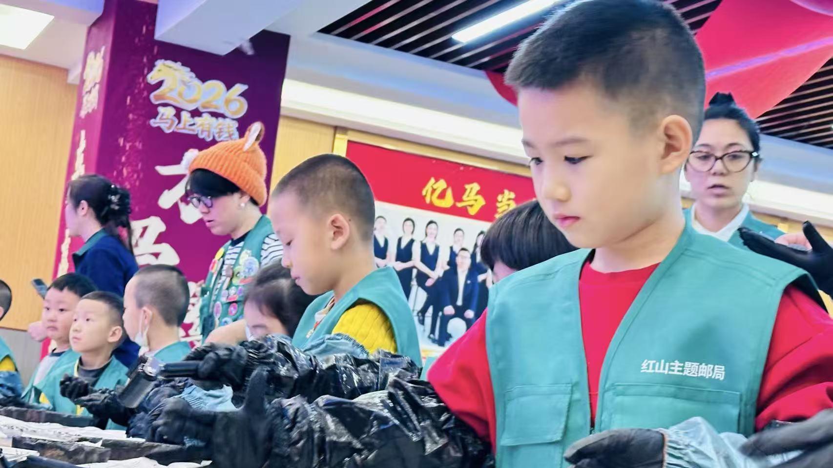 “‘引导3岁幼儿正确玩玩具’，掌握策略很关键！”