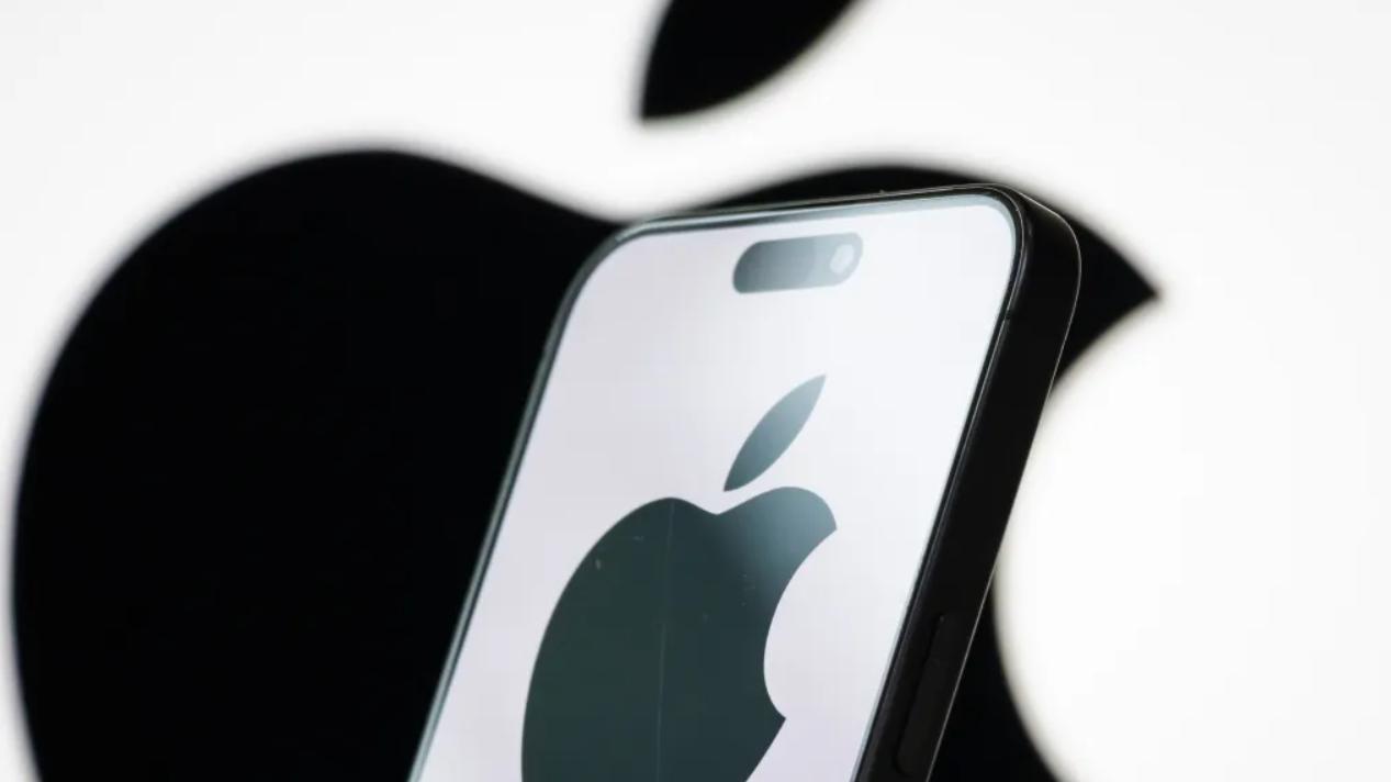 用“廉价” iPhone 17e 和 MacBook，吞噬中端市场，苹果意欲何为？