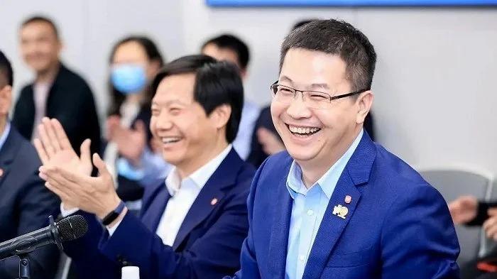 一加15T太贵不想买，高管公开警告：别嫌贵，过几个月还会涨价