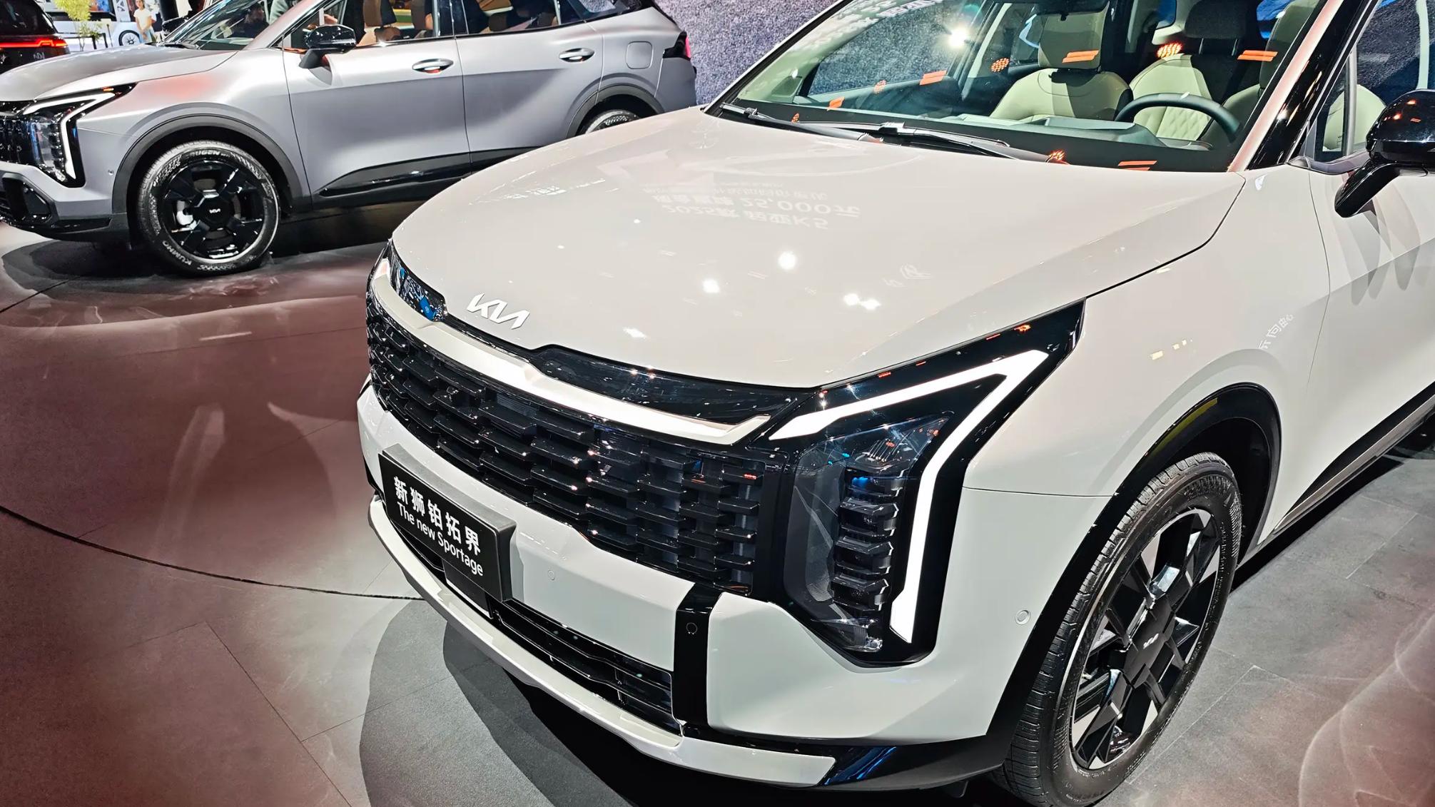 新款起亚狮铂拓界，韩系SUV价格有诚意吗？家用场景够了