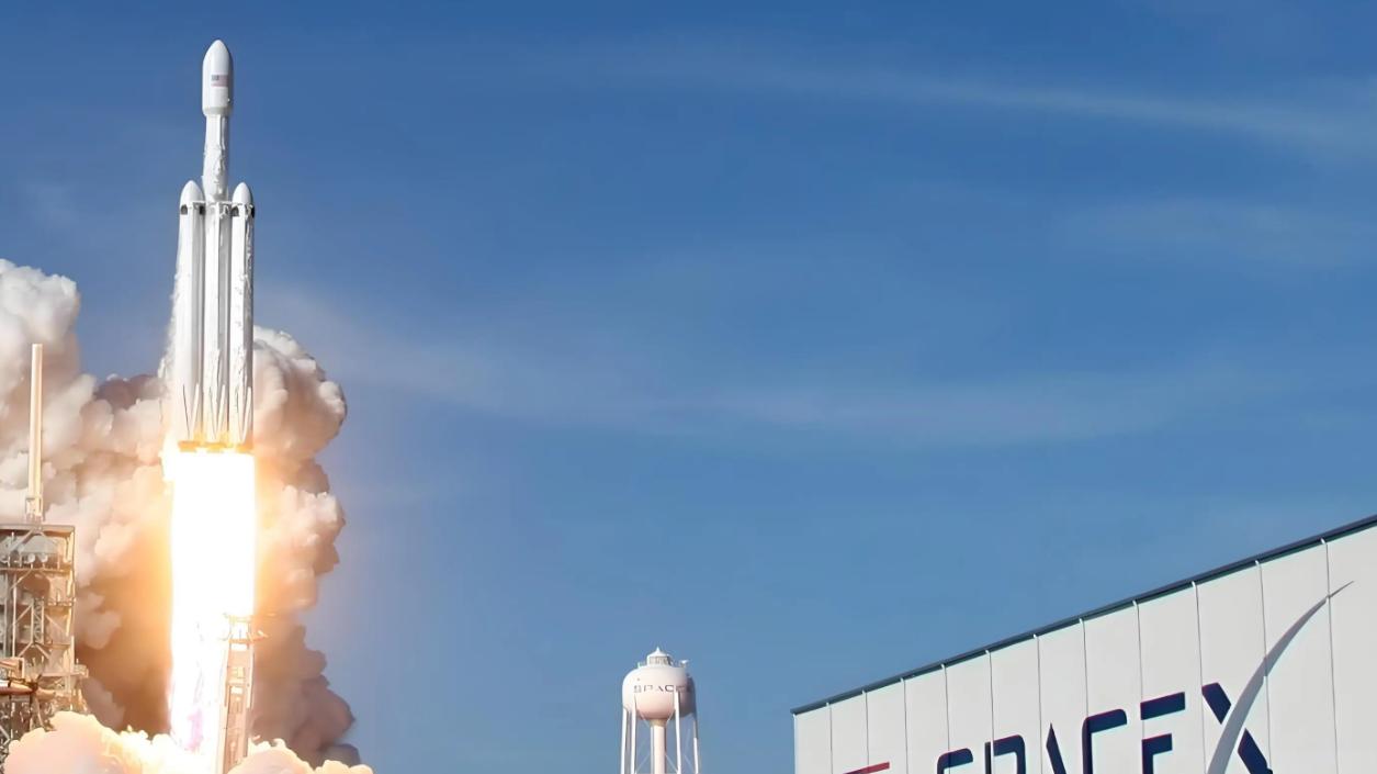 SpaceX目标6月挂牌上市 马斯克将成为历史上第一位万亿美元富豪