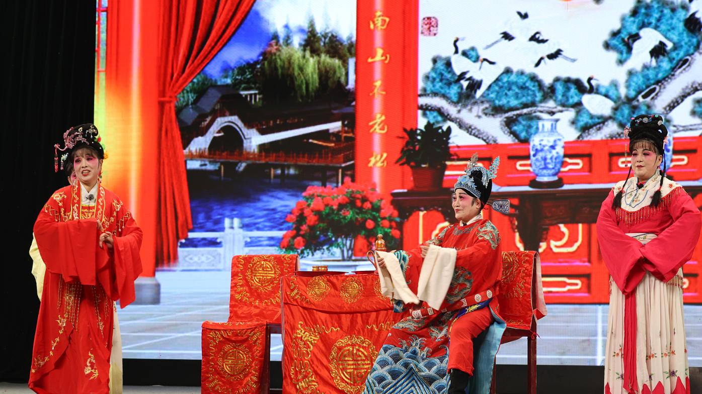 阳新：梨园春韵闹元宵 采茶戏里庆团圆