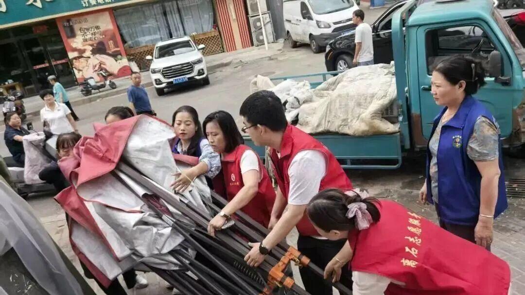 离石：走进莲花池街道整治现场