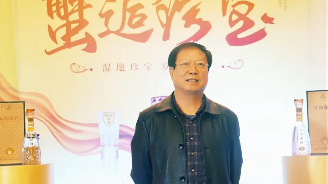 《金马呈祥瑞·新春纳万福》艺术家王卫东向全国人民大拜年