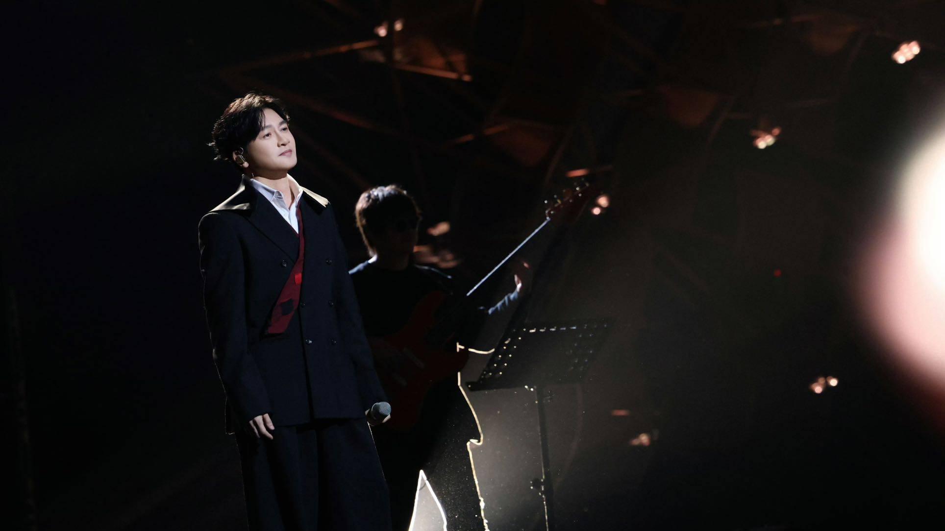 苏有朋《声生不息·华流季》热播 舞台风格鲜明被赞“好会唱”