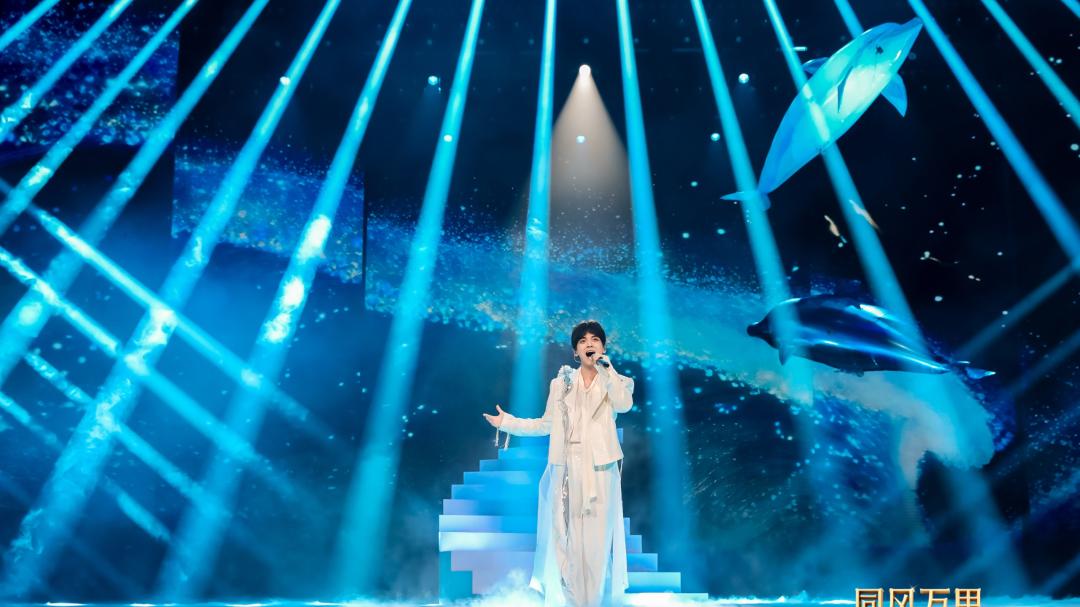 技术时代找回春晚的体温——2026年福建省春晚的“烟火人间”叙事