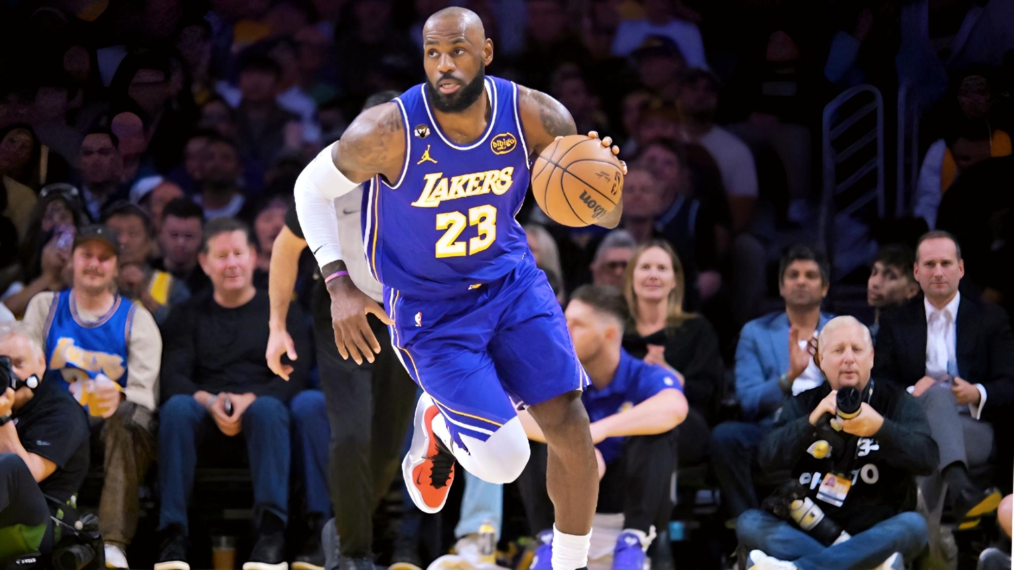 詹姆斯休赛期去留风波：骑士造势、湖人慌神