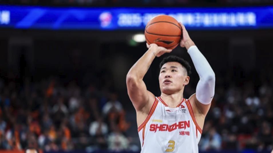 贺希宁大爆发，爆砍43分，深圳惜败上海