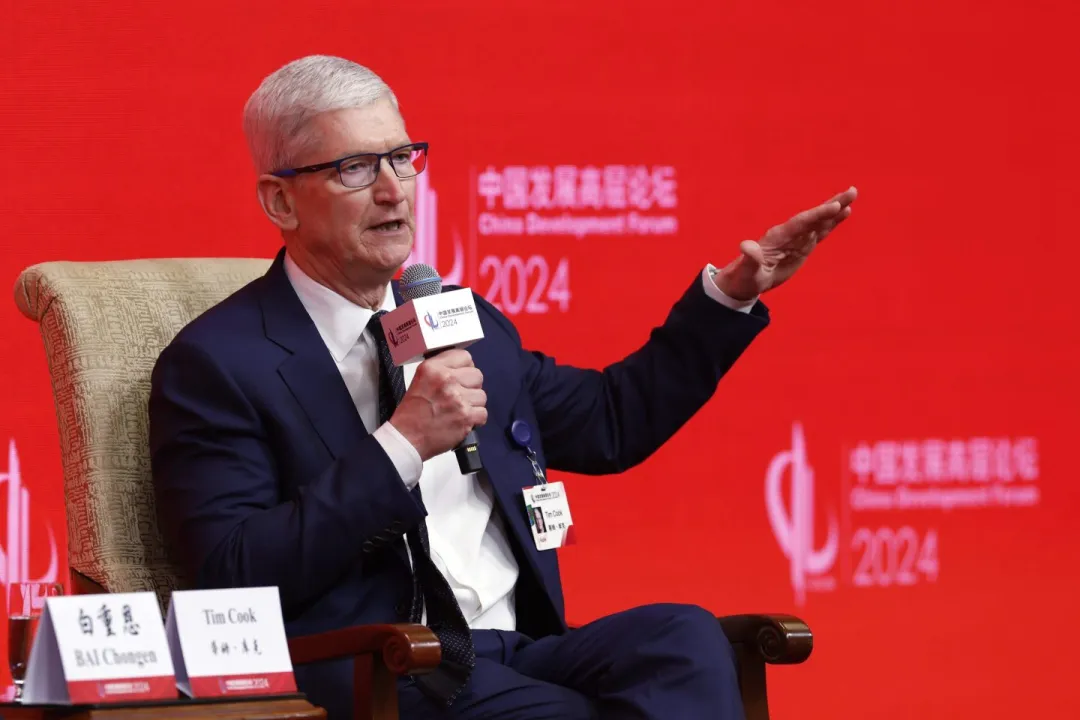 解禁！iOS 27 能「强开」AI 了？