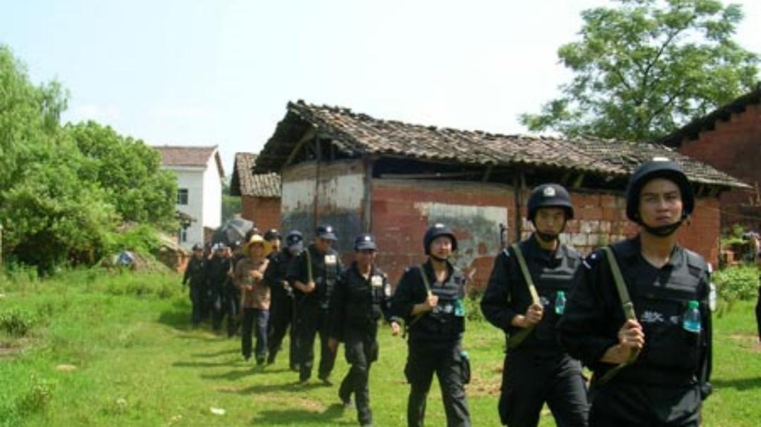 凶顽覆没！1992年资溪县“1·13”列车上持枪杀害民警案侦破始末