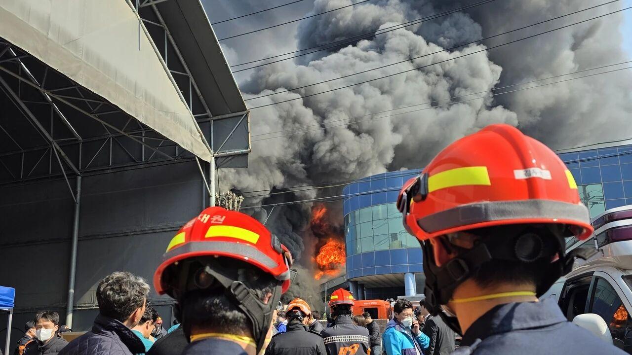 9分钟升二级响应！韩国工厂大火竟触发全国消防动员令？