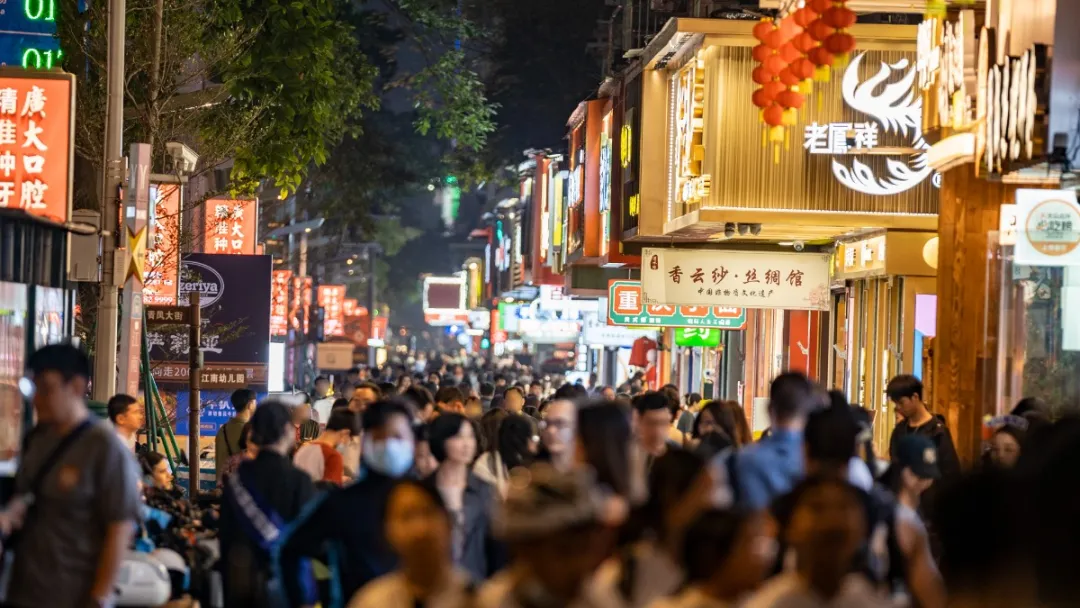 76轮鏖战，溢价27%！保利南泰之战，岂止夺地，更是回家