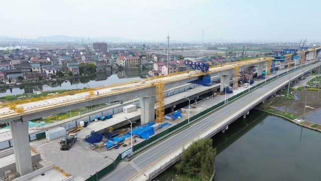 绍兴地铁2号线二期工程首座连续梁顺利合龙