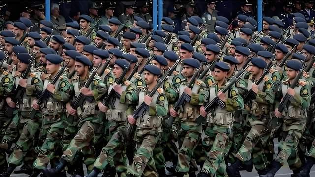 美媒：伊朗军队正在被摧毁！未来10年，中俄谁能挽救？