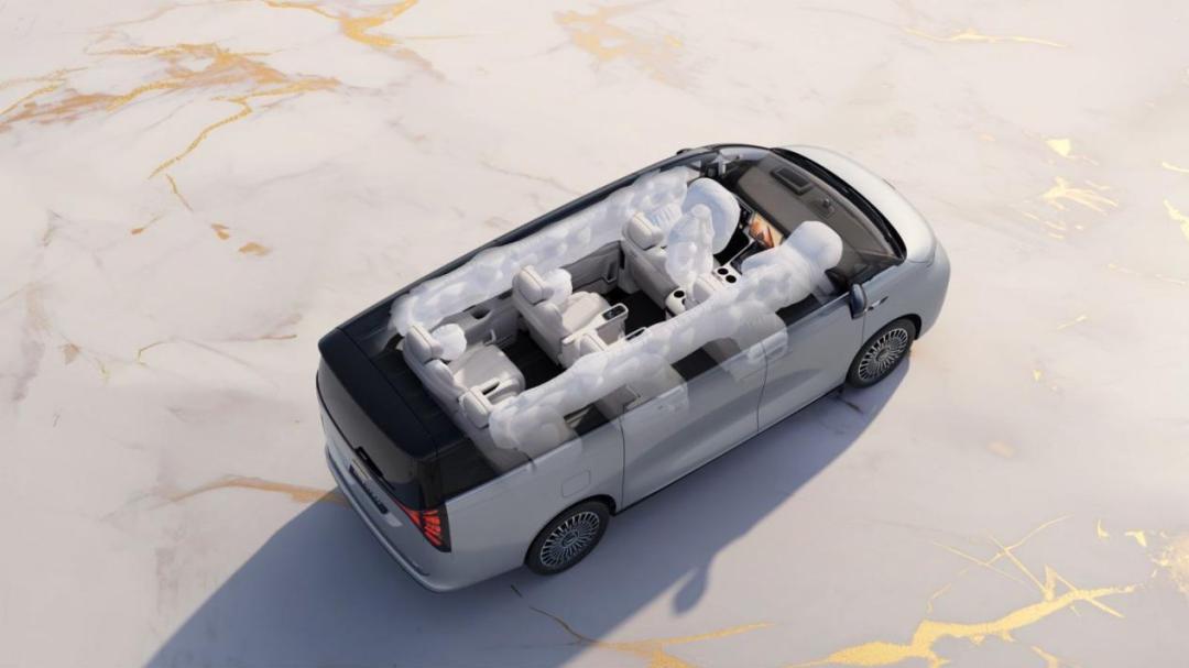 吉利银河 V900 26.98 万起开售，星甲车身 + 11 处环抱气囊安全感爆棚