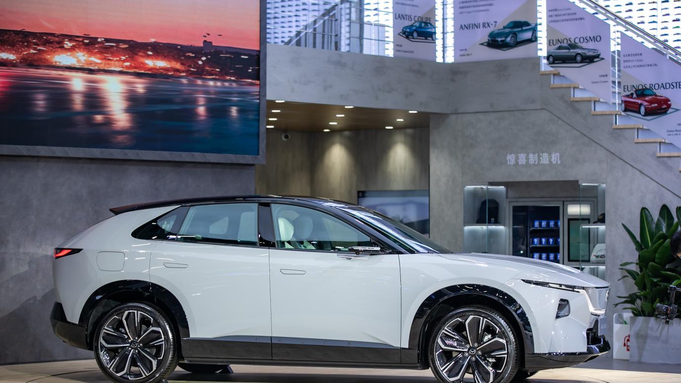 当“客厅”遇见“人马一体”：EZ-60对话NX8