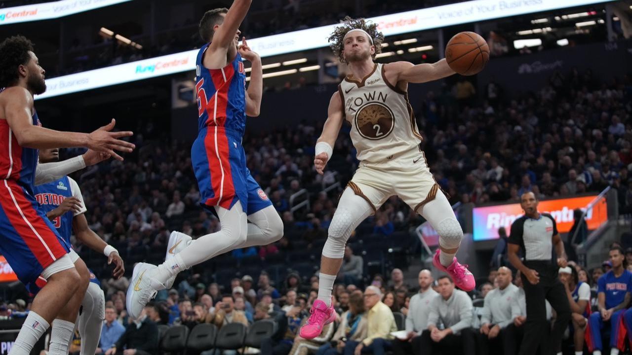 勇士不敌活塞：上半场失77分，库里膝伤退场