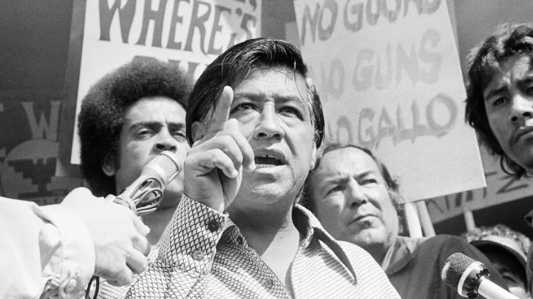 美国劳工领袖塞萨尔·查韦斯被指控数十年性侵，全美纪念庆典被取消